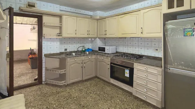 Piso en venta en Calle de Tomàs Ortuño — 5