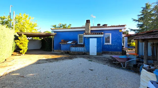 Chalet con piscina en Eurovillas — 22
