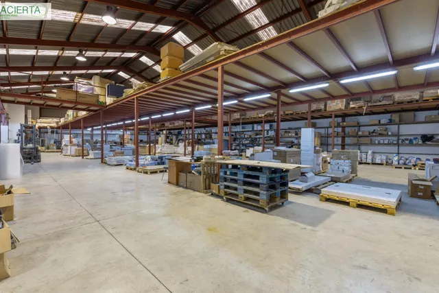 Venta Instalaciones Comerciales — 31