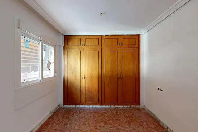 Piso exterior de 111 m2 con 4 dormitorios, garaje y trastero en Av Juan Antonio Perea — 14