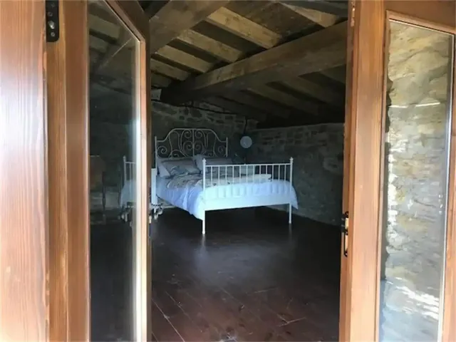 Encanto asturiano: casa con hórreo, cochera y finca edificable en Pando, Langreo — 22