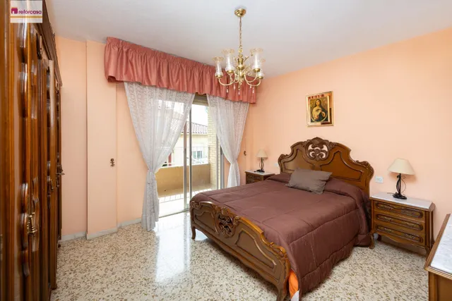 FANTASTICA CASA ADOSADA EN MARACENA — 25