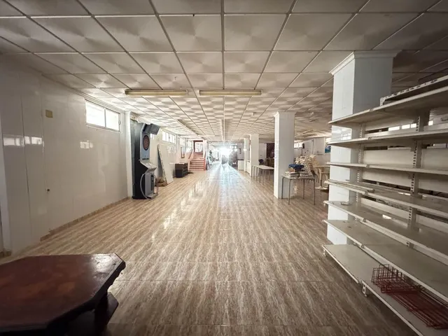 Local Comercial Cerca a la Playa — 4