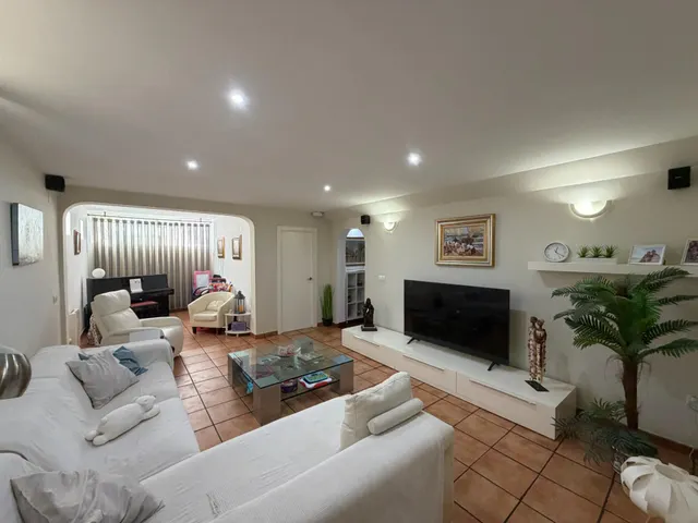 Chalet pareado seminuevo en zona de maravisa de la Pobla de Vallbona — 26