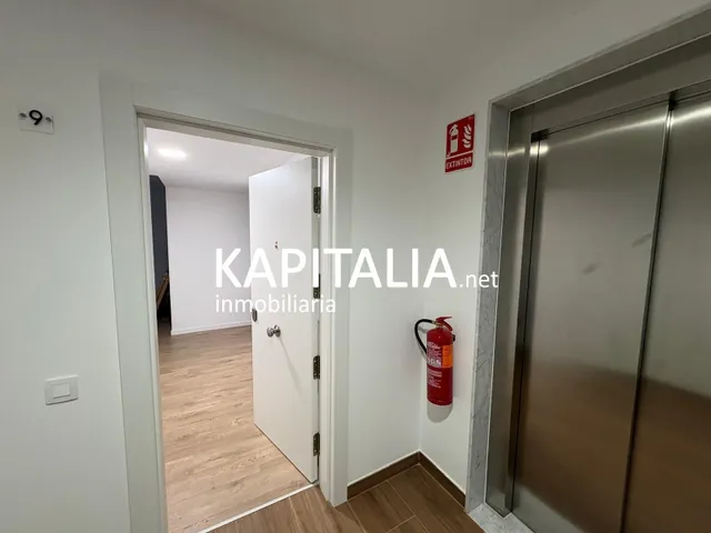 Alquiler de piso de obra nueva a estrenar, libre de gastos de comunidad con garaje y trastero zona corts valencianes — 6