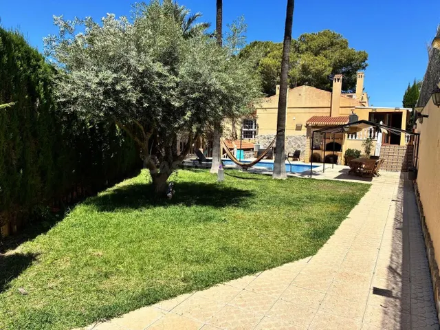 Villa 4 habitaciones 257m² en venta - La siesta - foto 2
