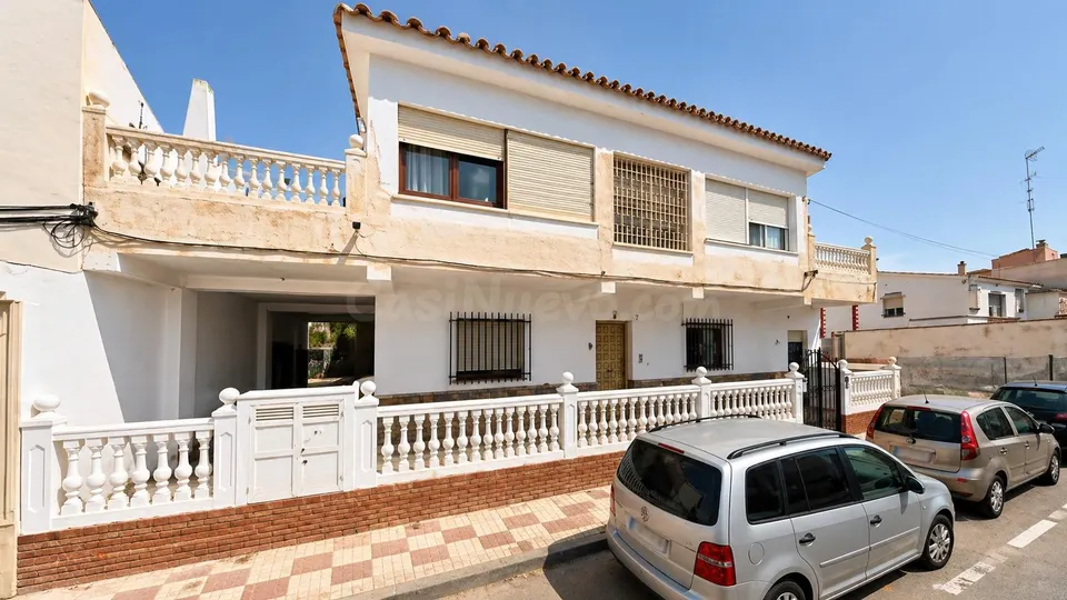 🏠 GRAN OPORTUNIDAD DE INVERSIÓN EN MÁLAGA – 250 m2 CON ENORME POTENCIAL