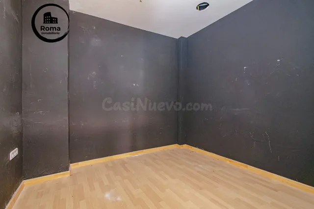 LOCAL EN CALLE SOL 25 CON 55 METROS - foto 4
