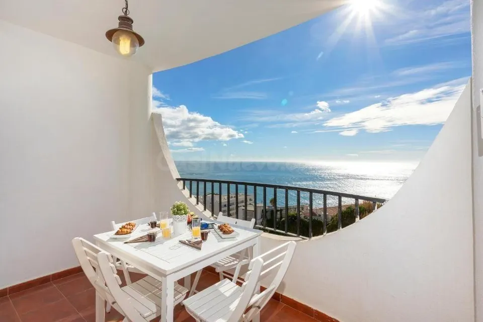 ALQUILER ESTUDIO FUENGIROLA