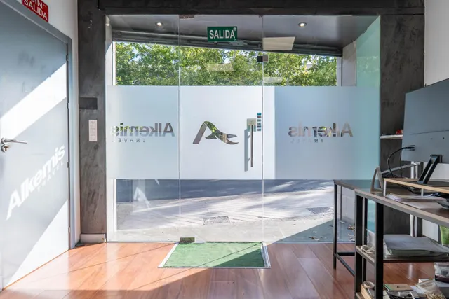 Edificio de 3 plantas destinado a oficinas junto a Centro Comercial Serrallo — 23