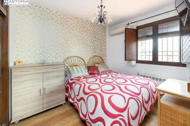 VIVIENDA PAREADA EN MONTELUZ — 29