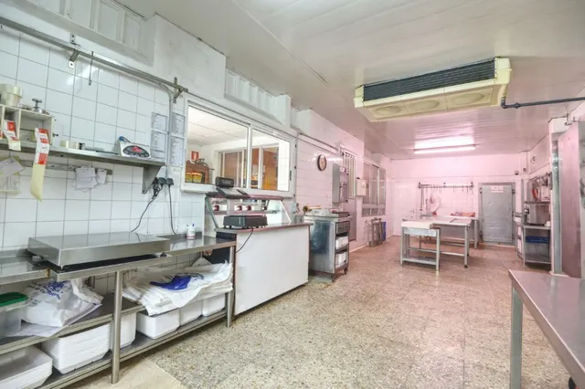 Nave en venta en O´Vilar (Guísamo) — 17