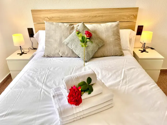 BONITO APARTAMENTO EN ARENALES DEL SOL ( Disponible de Septiembre a Junio) — 8