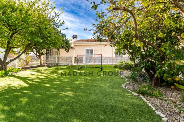 Encantadora casa con piscina y jardín en plena naturaleza –  - foto 5
