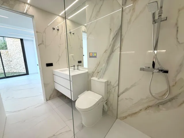 FANTÁSTICA VILLA DE OBRA NUEVA EN ALTEA HILLS — 27