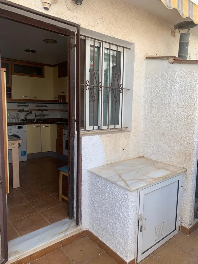 Triplex semi adosado en la tranquila Urbanización Rocajuna — 7
