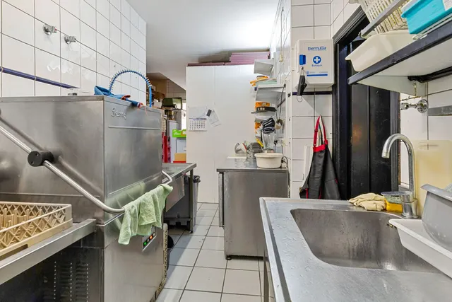 Restaurante 100m² en venta - Centro — 18