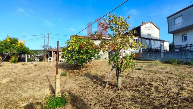 CASA PARA REFORMAR CON PARCELA DE MÁS DE 2000 METROS EN LA ZONA DE LA RESIDENCIA, PRÓXIMA AL HOSPITAL. — 6