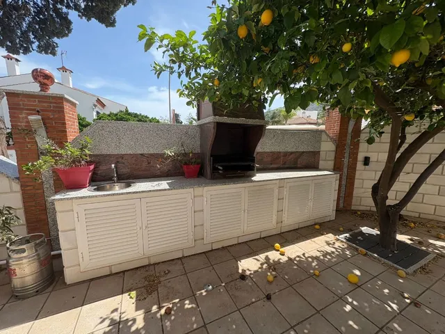 Chalet 8 habitaciones 700m² en venta - Centro — 45