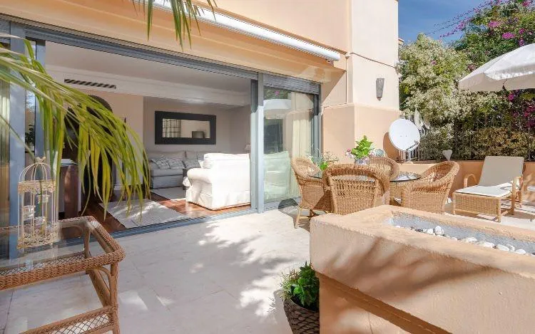 Magnifico Apartamento en Golf los Naranjos Nueva Andalucia Marbella