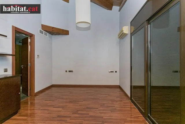 Espectacular casa esquinera en el aragai - Vilanova i la Geltrú — 25