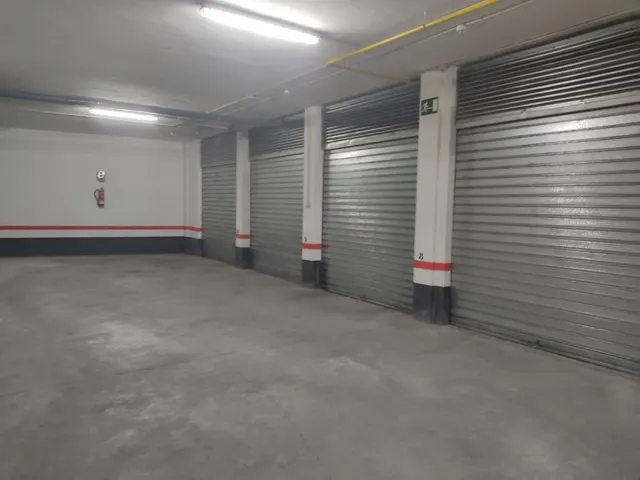 GARAJE CERRADO DE 20 M2 CON LUZ PROPIA — 3