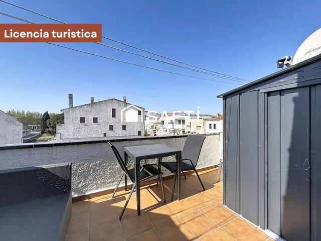 Casa de pescador con licencia turística y amarre - Empuriabrava — 42