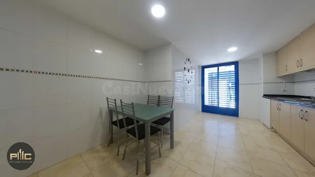 HABITACIÓN EN PISO COMPARTIDO – SOLO PARA ESTUDIANTES UNIVER