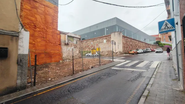 SOLAR URBANO EN LA CALLE CABEZABELLOSA - foto 4