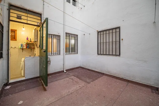 Piso ideal inversores. zona camino de ronda y facultad de ciencias — 27