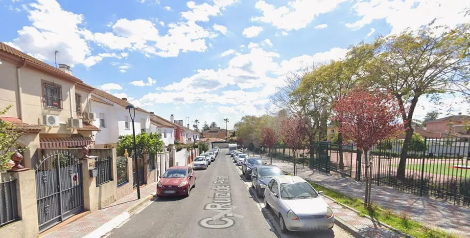 CASA EN TOMARES