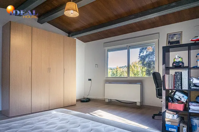 ESPECTACULAR CASA CON TERRENO EN LA SIERRA SUR — 25