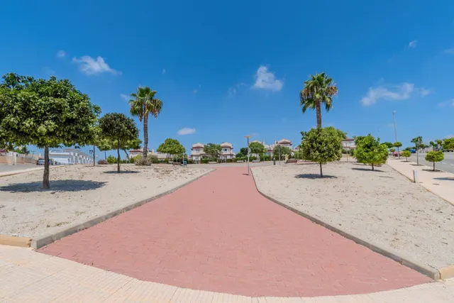 Villa 3 habitaciones 270m² en venta - La marina — 45