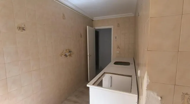 Piso de 76 m2 con 3 dormitorios y ascensor en Jerez Sur — 6