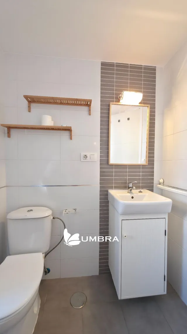 Piso reformado de 3 dormitorios con balcón | la plata, jerez — 32