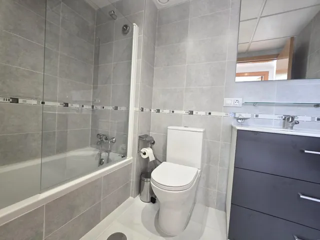 Apartamento 1 habitación 52m² en alquiler - Pueblo — 21