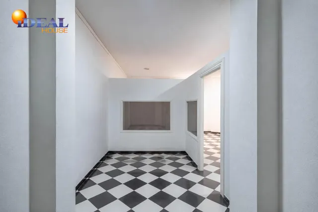 Local comercial 106m² en venta - Centro — 12