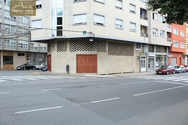 Local haciendo esquina de 100m2 en Avenida Milagrosa
