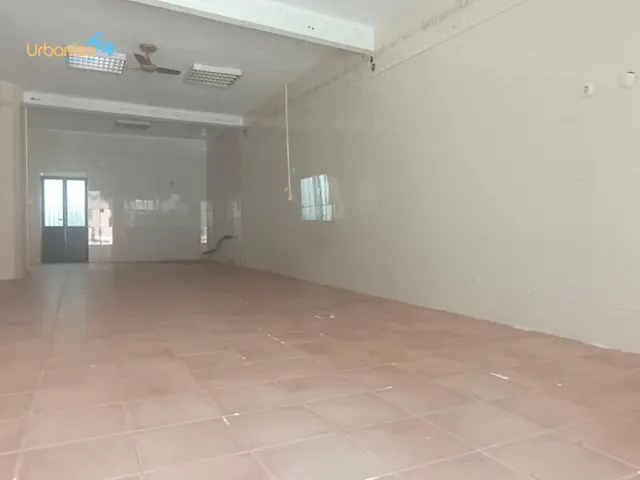 SE VENDE CASA ACONDICIONADA COMO TIENDA. — 3