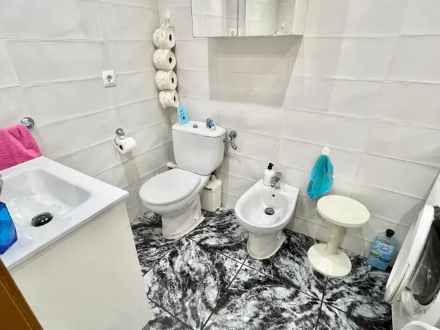 Amplio y Luminoso Piso en Can Rull, Sabadell por solo €329.000 — 31