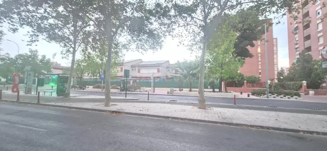 Inmueble en la Avenida de la fama — 15