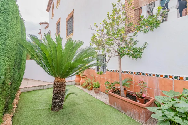 ¡AMPLIA CASA DE 4 DORMITORIOS, 3 BAÑOS Y CALEFACCIÓN CENTRAL EN LA ZUBIA! ✨ — 47