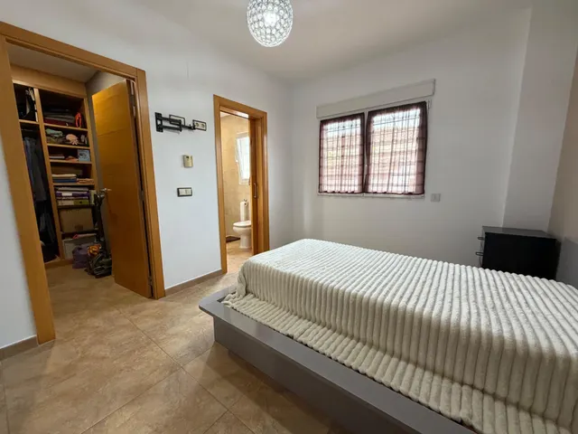 PRECIOSO CHALET EN MARINES — 16