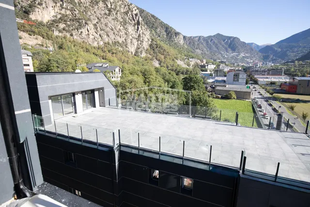 ÁTICO DE 4 habitaciones CON TERRAZA DE 133 M2 — 10