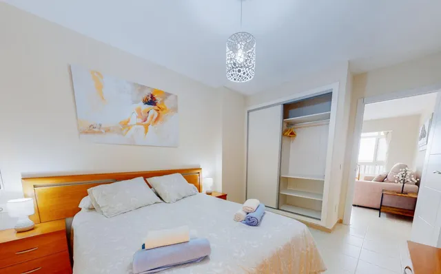 BONITO APARTAMENTO EN BENALMADENA FRENTE A PUERTO MARINA — 11