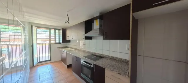 Piso luminoso con amplia terraza y ascensor en Favara (Valencia) - 4 habitaciones y 3 baños — 16