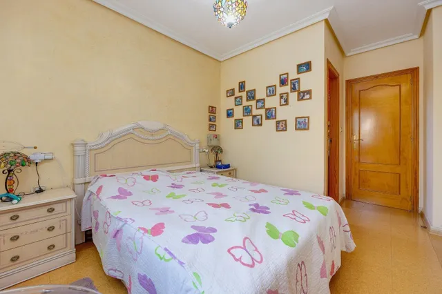 Bungalow en planta baja con amplio jardín privado y aparcamiento en Cabo Roig — 26