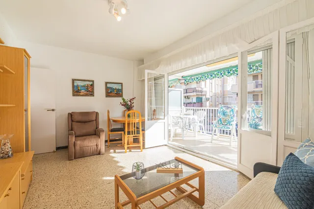 ¿y si pudieras tener vistas al mar desde la terraza de tu apartamento? ¿y si bajar a la playa es simplemente dicho y hecho? — 10