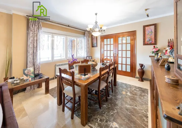 Espectacular chalet independiente con piscina en Alfacar — 20