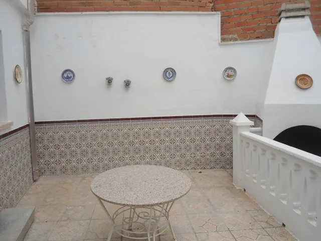 GRAN CASA EN LA LOCALIDAD DE SISANTE — 12
